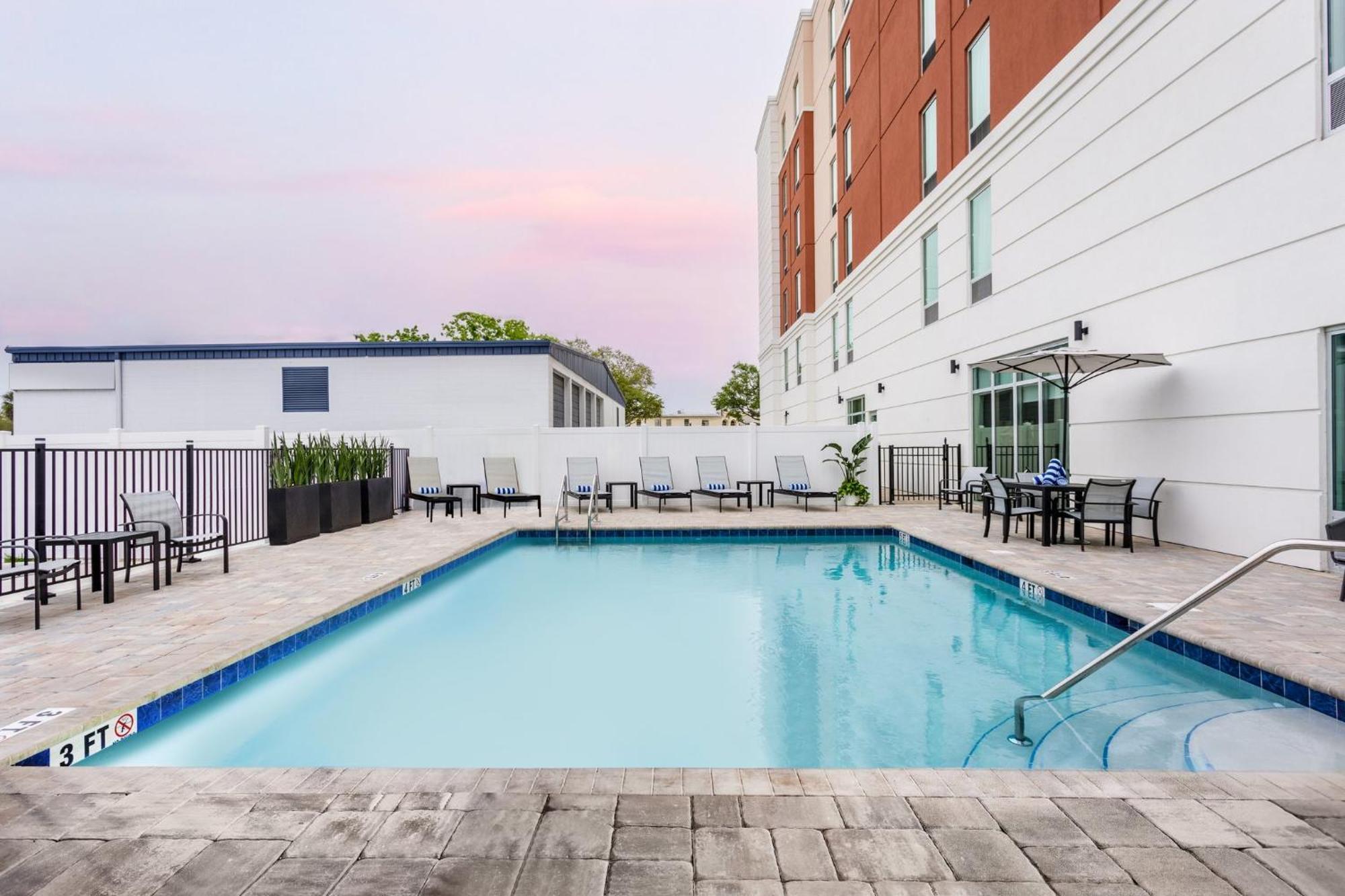 Staybridge Suites Winter Haven - Auburndale Exterior photo