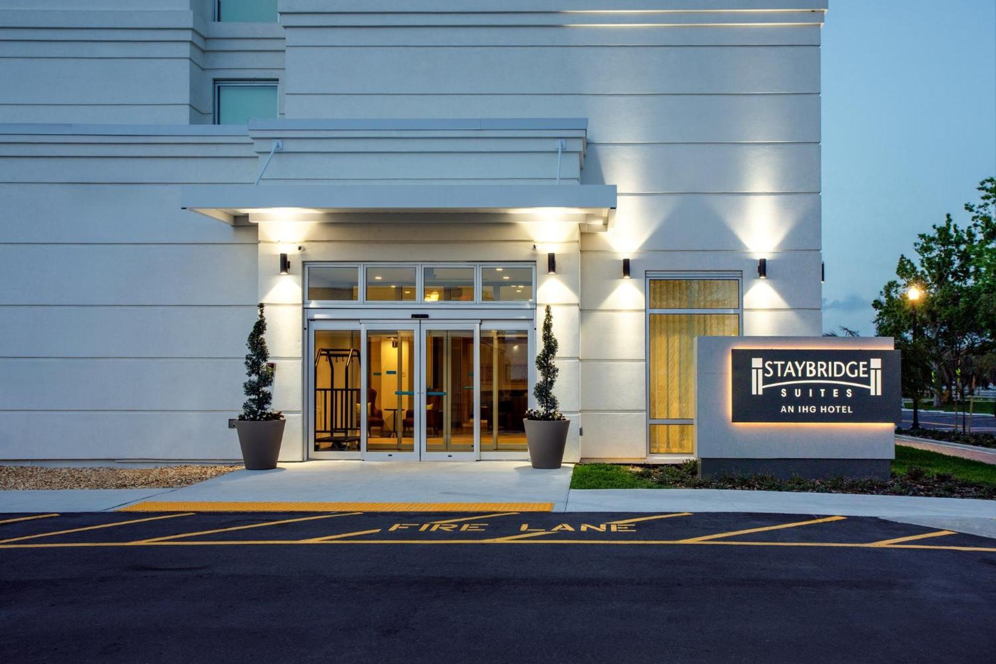 Staybridge Suites Winter Haven - Auburndale Exterior photo